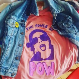 THE POWER OF POW T-SHIRT 250 kr